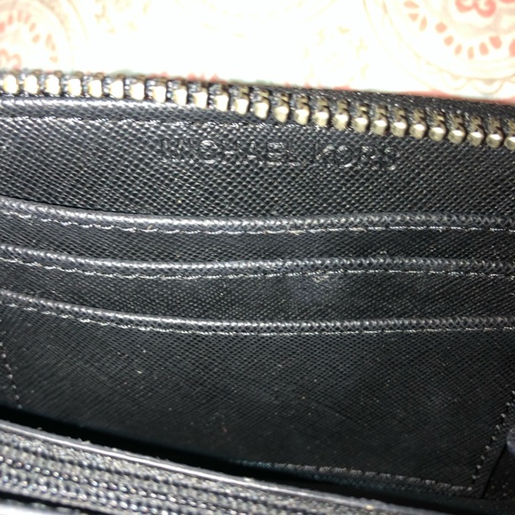 Michael Kors wallet/wristlet. - Picture 3 of 13